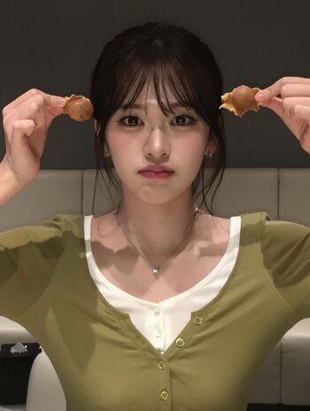 Full leaked An yujin private onlyfans photo