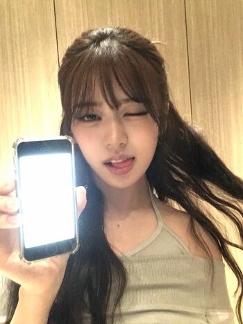 Full leaked An yujin private onlyfans photo
