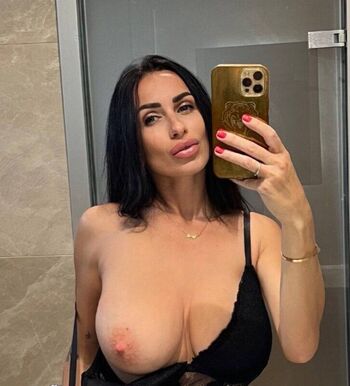 Full leaked Ana shades private onlyfans photo