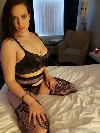 Full leaked Anacondanoire private onlyfans photo