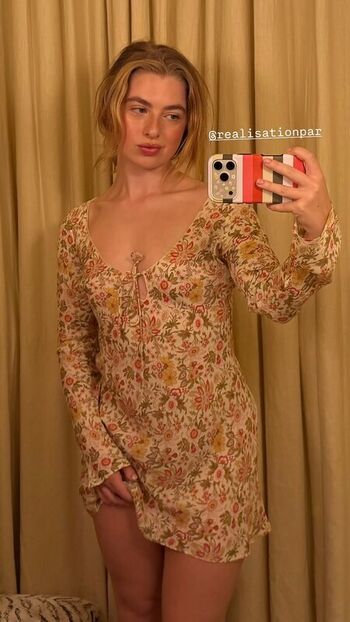 Full leaked Anais gallagher private onlyfans photo