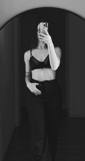 Full leaked Analiagrc private onlyfans photo