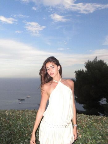 Full leaked Ananya pandey private onlyfans photo