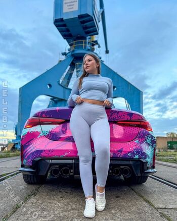 Anastasia_rose_official