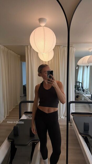 Full leaked Andrea rooth private onlyfans photo