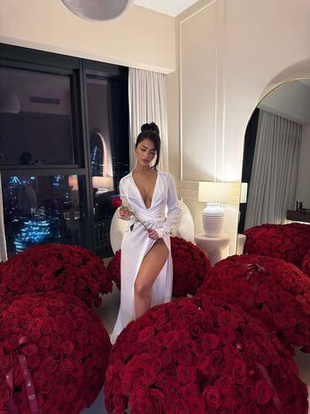 Full leaked Aneeqa farid private onlyfans photo