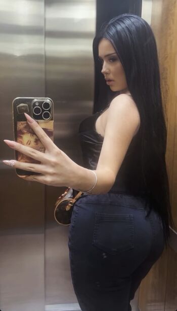 Full leaked Aneylyverst private onlyfans photo