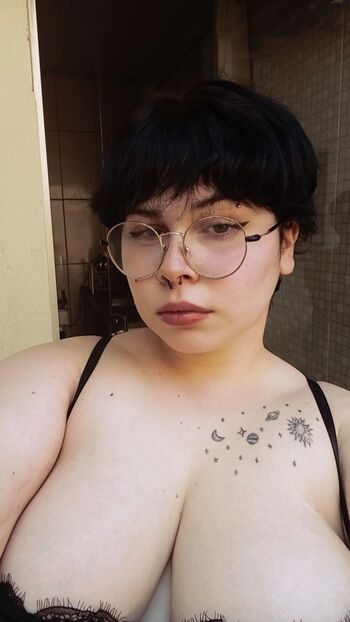 angel_mikaaz