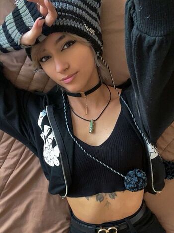 Full leaked Angeleyesali private onlyfans photo