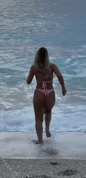 Angelinajoleen_