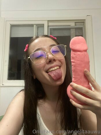 Full leaked Angelitaauwu private onlyfans photo