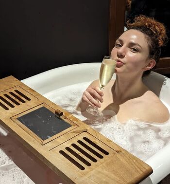 Full leaked Ania magliano private onlyfans photo