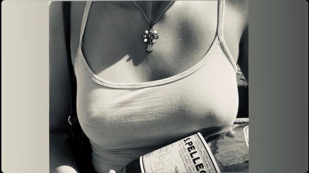 Full leaked Ania rybak private onlyfans photo