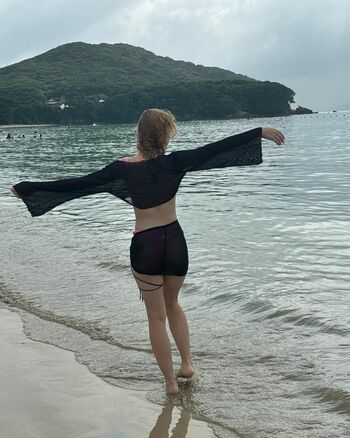 anita_raev
