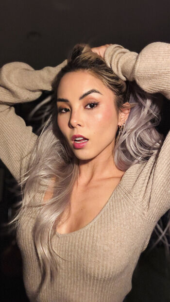 Anna Akana