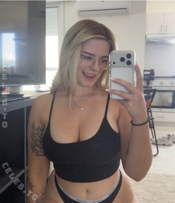 Full leaked Anna blum private onlyfans photo