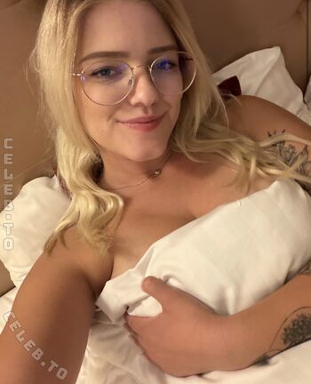 Full leaked Anna blum private onlyfans photo