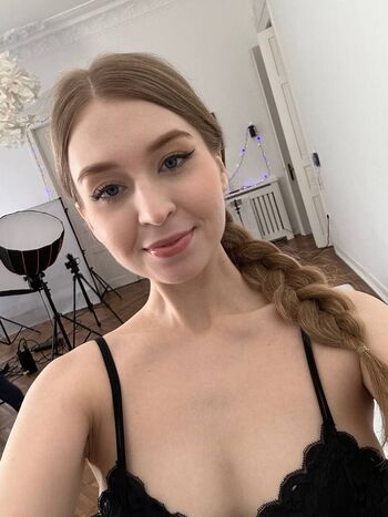 Full leaked Anna boleyn page private onlyfans photo