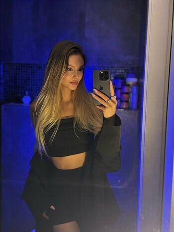 Full leaked Anna stoliar private onlyfans photo