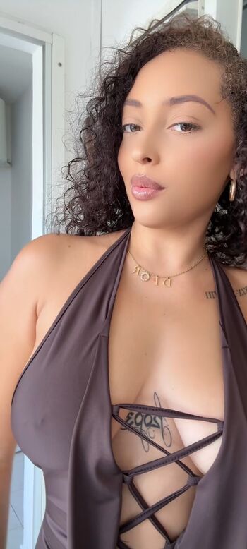 Full leaked Annaaeeelle private onlyfans photo