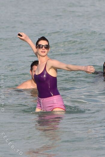 Full leaked Anne hathaway page private onlyfans photo