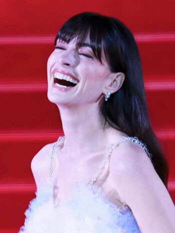 Anne Hathaway