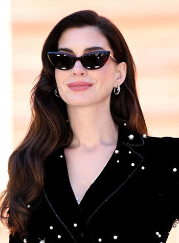 Full leaked Anne hathaway page private onlyfans photo
