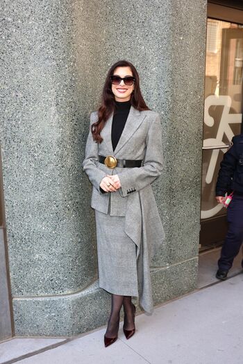 Full leaked Anne hathaway page private onlyfans photo