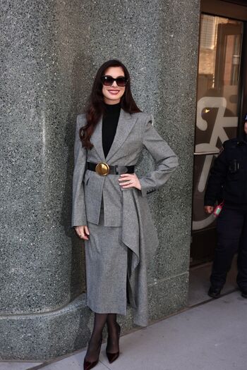 Full leaked Anne hathaway page private onlyfans photo