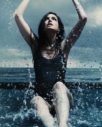 Full leaked Anne hathaway page private onlyfans photo