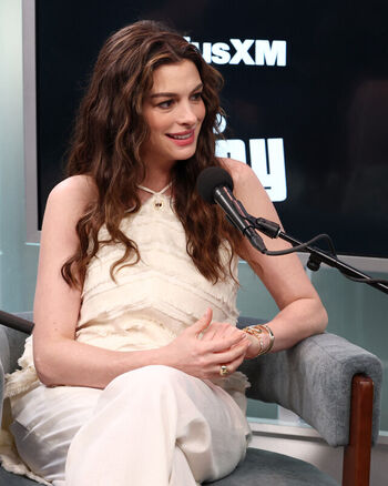 Full leaked Anne hathaway page private onlyfans photo