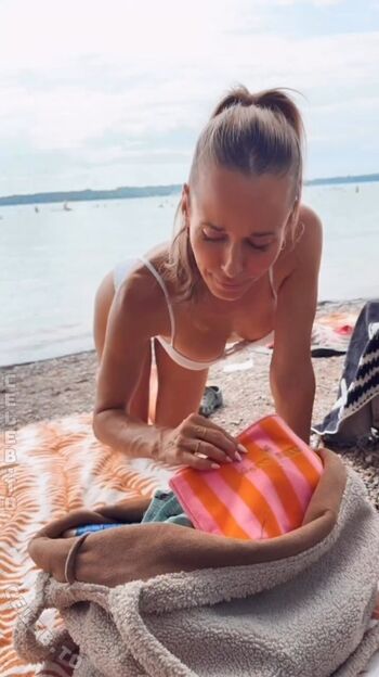 Full leaked Annemarie carpendale page private onlyfans photo