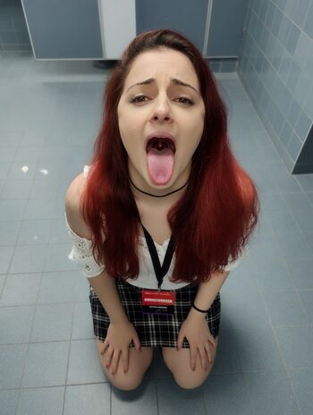 AnnieFuchsia