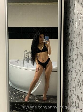 Full leaked Anny huge tits  page private onlyfans photo