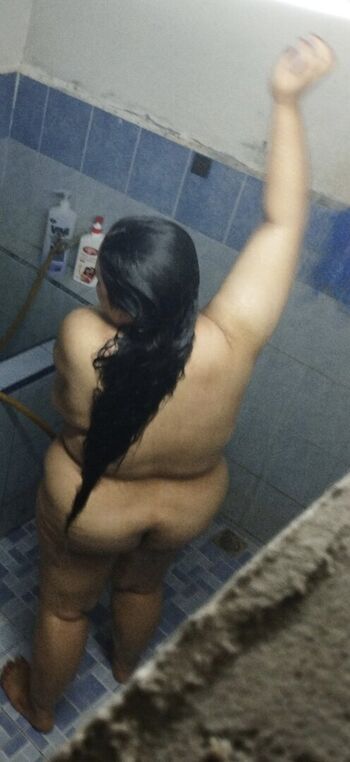 Full leaked Anouk busty private onlyfans photo