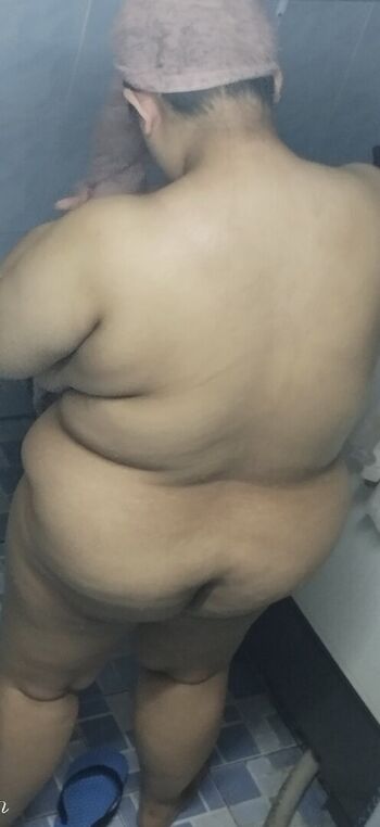 Full leaked Anouk busty private onlyfans photo