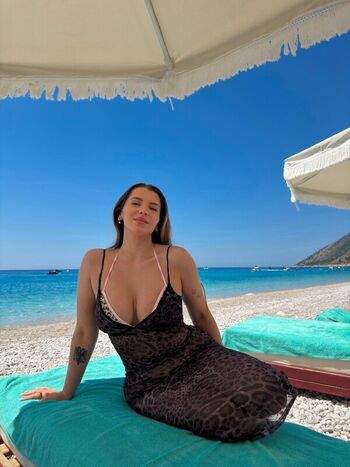 Full leaked Anxhelz private onlyfans photo