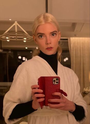 Full leaked Anya taylor joy page private onlyfans photo