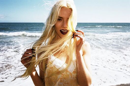 Full leaked Anya taylor joy private onlyfans photo
