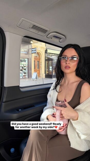 Full leaked Aora dj private onlyfans photo