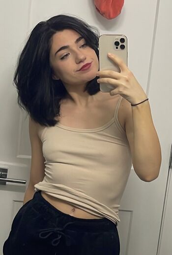 Full leaked Apinky private onlyfans photo