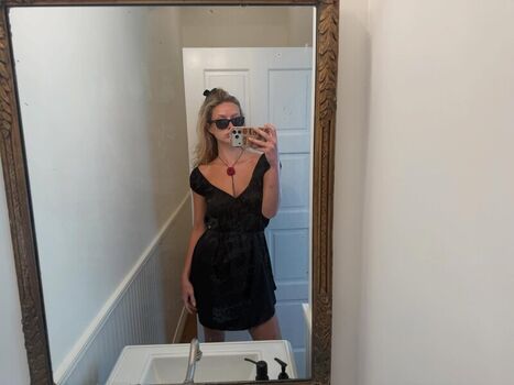 Full leaked Apple martin private onlyfans photo