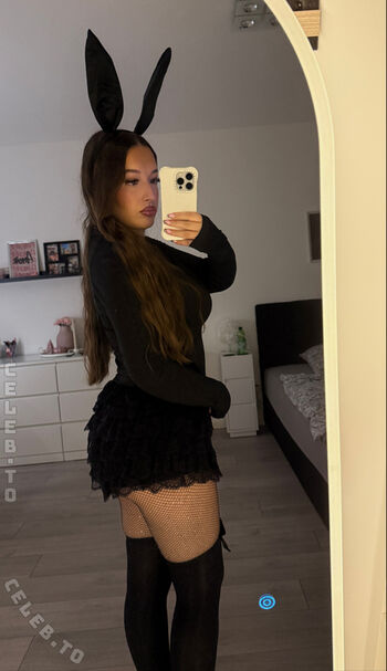 Full leaked Apr allegra private onlyfans photo