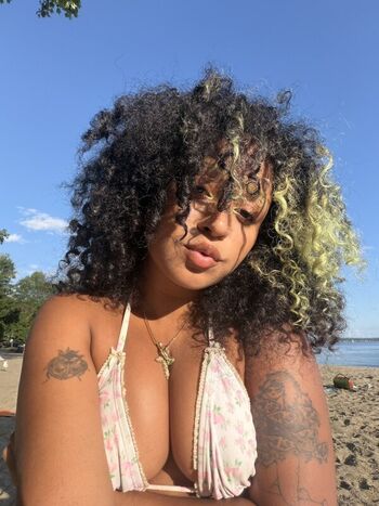 Full leaked Aprlfls private onlyfans photo