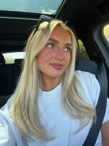 Full leaked Aprilclawrence page private onlyfans photo