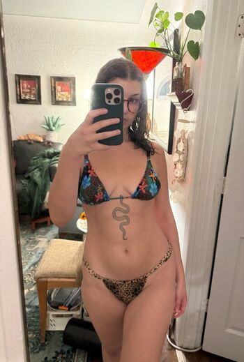 Full leaked Aquariusdays private onlyfans photo