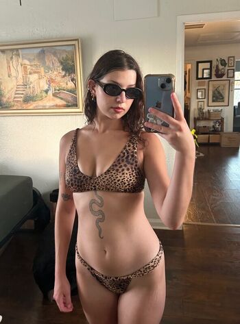 Full leaked Aquariusdays private onlyfans photo