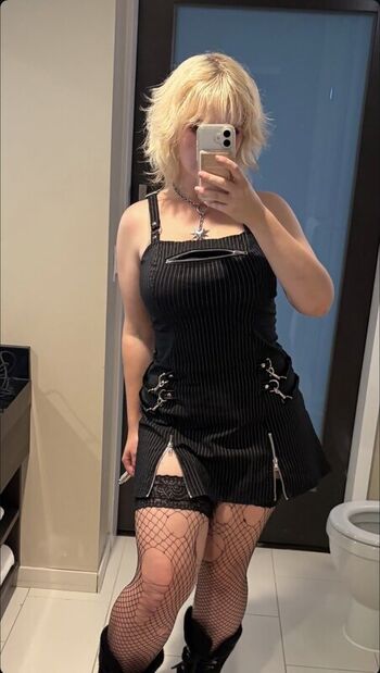Full leaked Aretteepls private onlyfans photo