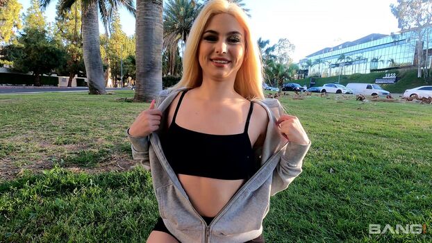 Full leaked Aria banks private onlyfans photo