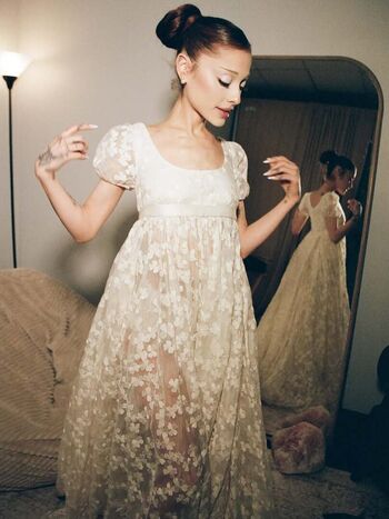 Full leaked Ariana grande private onlyfans photo